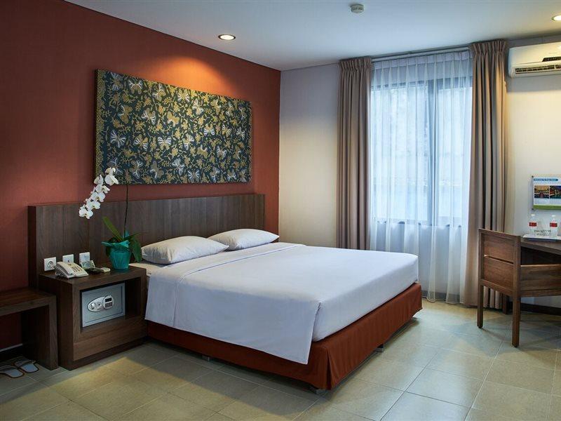 Praja Hotel Denpasa Buitenkant foto