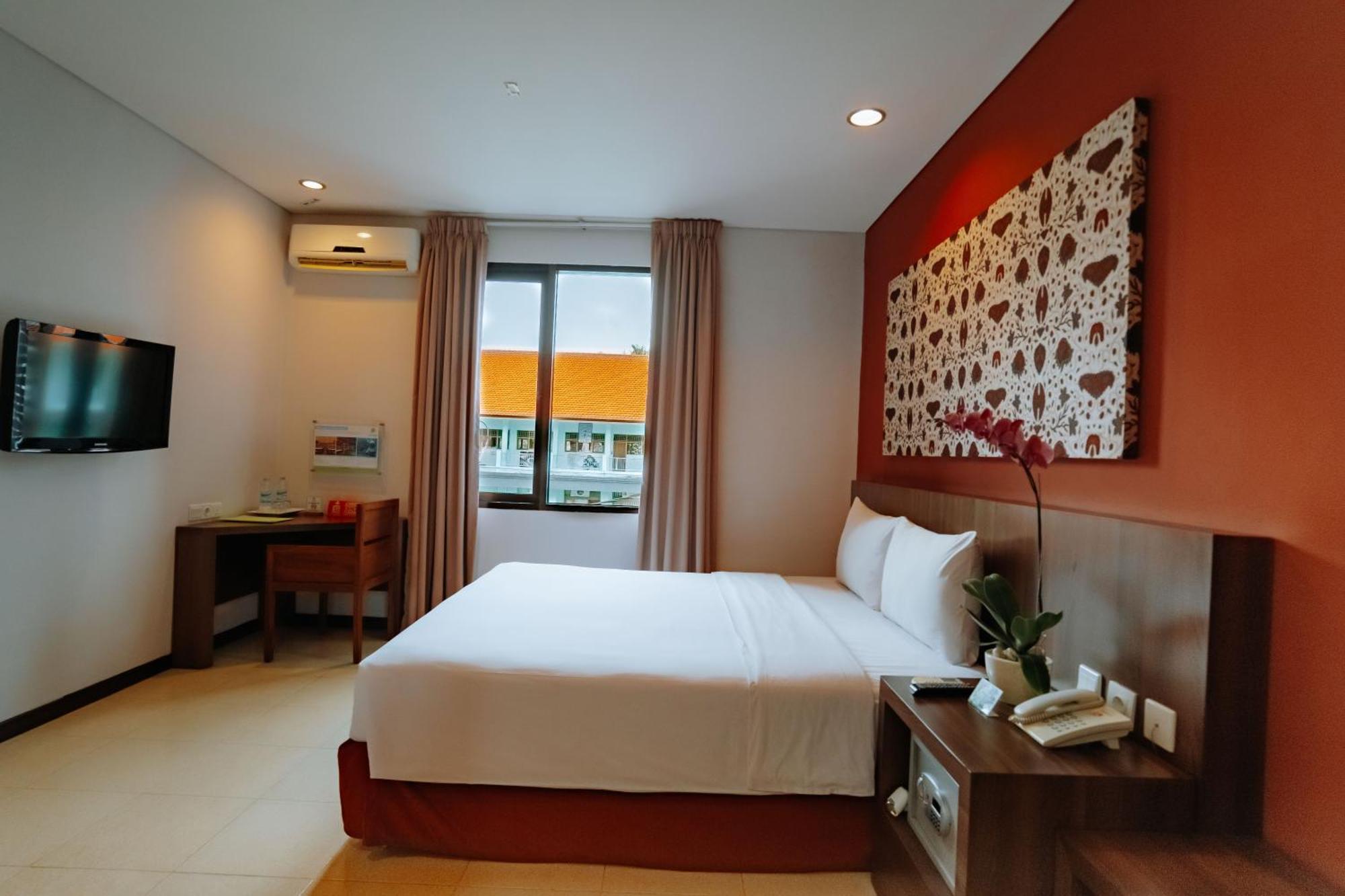 Praja Hotel Denpasa Buitenkant foto