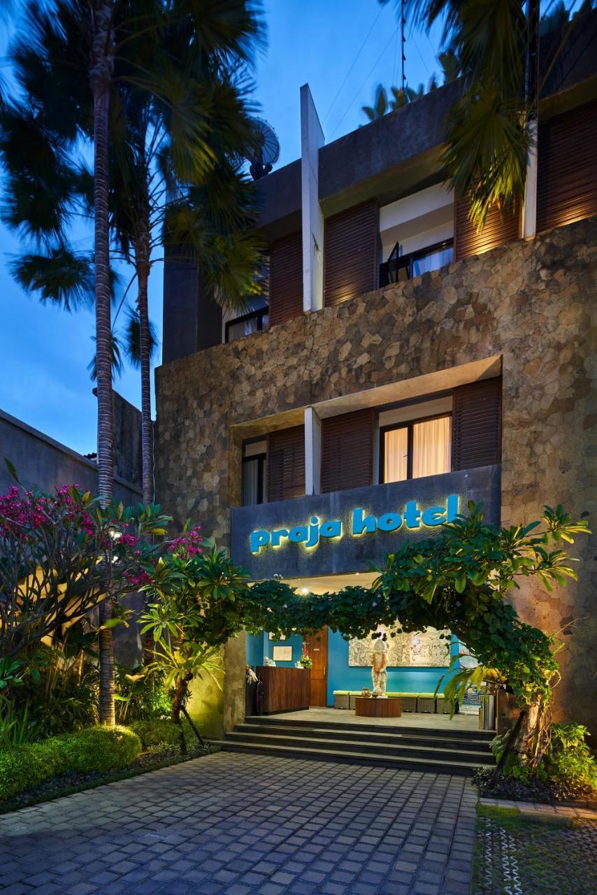 Praja Hotel Denpasa Buitenkant foto
