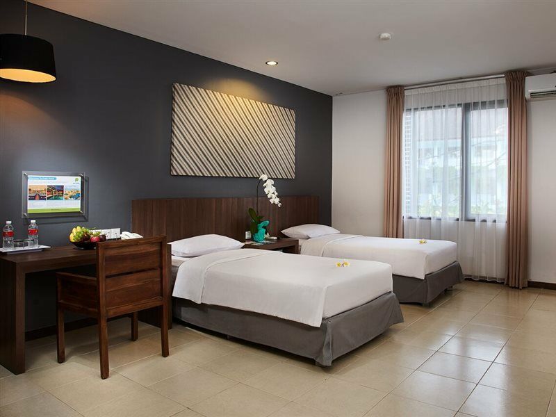 Praja Hotel Denpasa Buitenkant foto